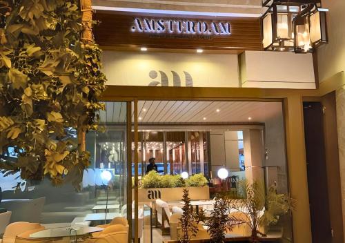 Restaurante, CHIC & COSY appartement trés calme (CHIC & COSY appartement tres calme) in Al Mohammadi