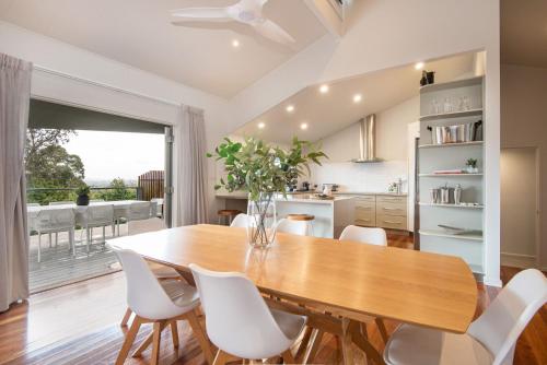 Mt Martha Escape with Spa and Views