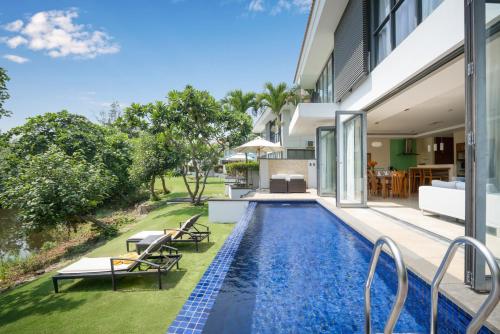 Danang Amazing Beach Villas Resort - 수영장