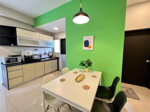 RiverView 8PAX 2BR in KBtown PS4, Netflix A-1-12 RiverView 8PAX 2BR in KBtown PS4, Netflix A-1-12