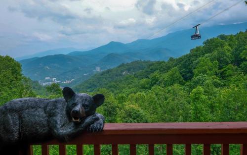 Bear Mountain Retreat - Accommodation - Gatlinburg