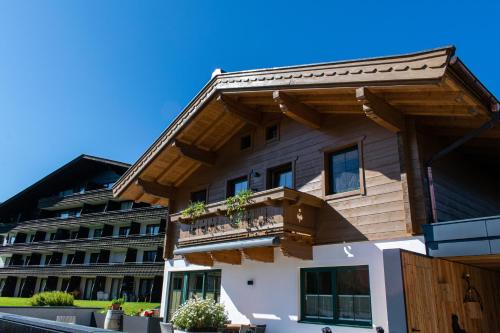 Weinzeit Chalet & Appartements - Apartment - Königsleiten