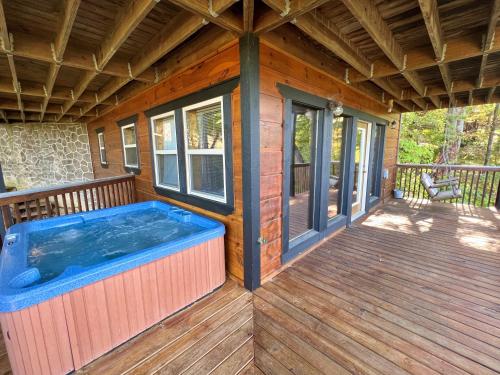 อ่างแช่น้ำร้อน, Wears Mountain Lane Cabin 3668 in ชานเมืองพีเจี้ยน ฟอร์จ
