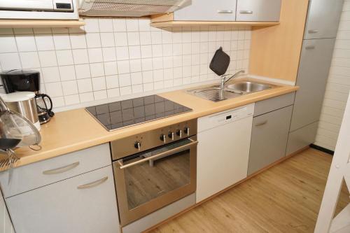 Grosses Grundstueck fuer die ganze Familie - image 5