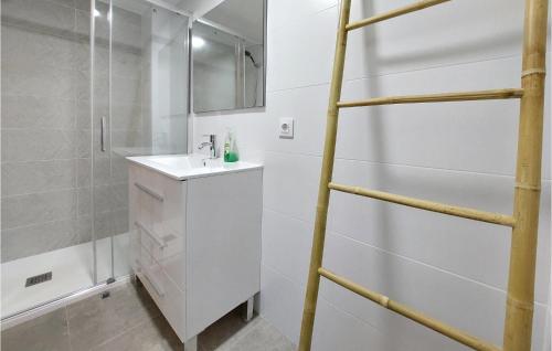 Three-Bedroom Apartment image 4