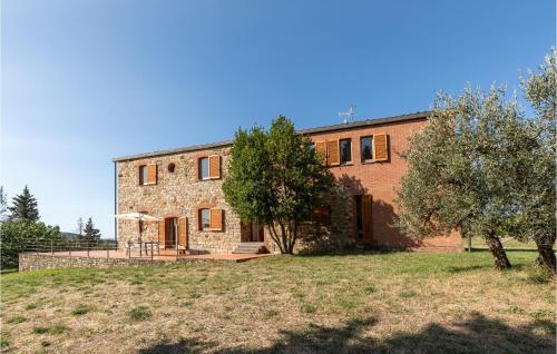 Gorgeous Home In Montegabbione Tr With Kitchen