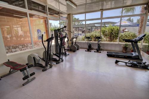 azuLine Hotel Bergantin - image 9