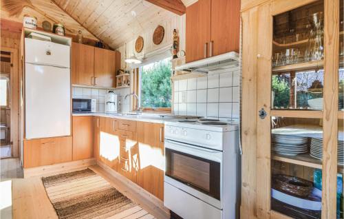 Cocina, Two-Bedroom Holiday Home In Hovborg in Hovborg
