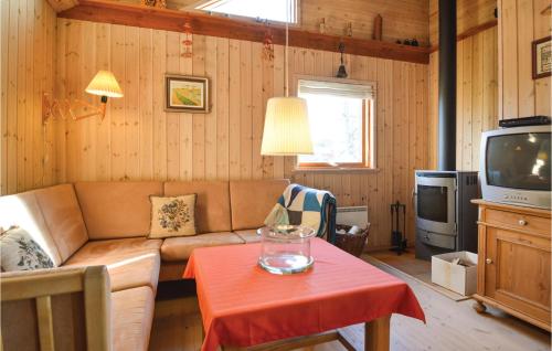 Two-Bedroom Holiday Home In Hovborg in Hovborg