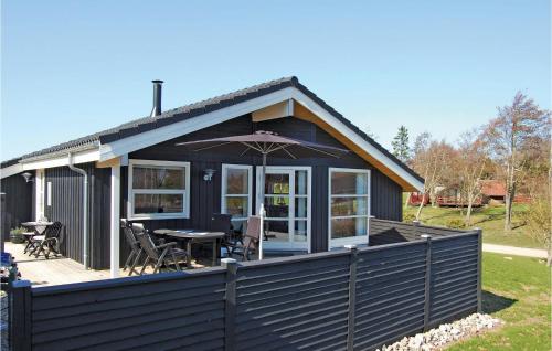  Beautiful Home In Roslev With 2 Bedrooms, Pension in Flovtrup