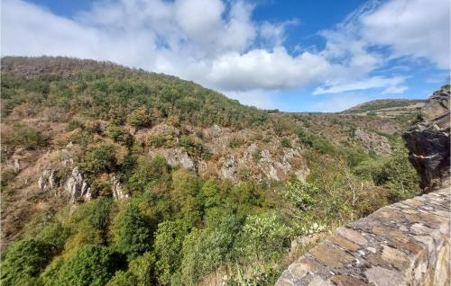 景觀, Château De Vèze (Chateau De Veze) in 阿朗什