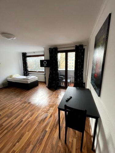 Studio Apartment mit Balkon 4.2km von Bönebüttel entfernt
