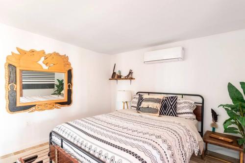 KAMPINK! Pool, Spa, Gameroom Compound with Amazing Views on 2.5 Acres