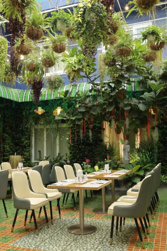 레스토랑, 플레이쿠 호텔 바이 지아 라이 투어리스트 (Pleiku Hotel by Gia Lai Tourist) in 쁠래이꾸 (잘라이)