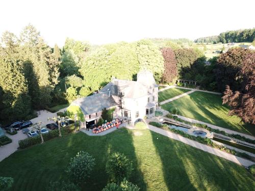 Luxurious castle with hot tub in the Belgian