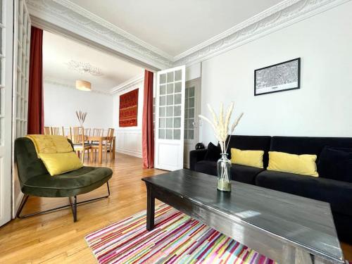 B&B Villemomble - Suites Rive Gauche - 15min de Paris - Chez Daniel - Bed and Breakfast Villemomble