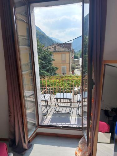 balkon/terras, Studio meublé au pied du Mercantour (Studio meuble au pied du Mercantour) in Fontan