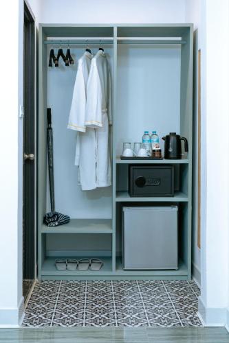 Twin Room image 1