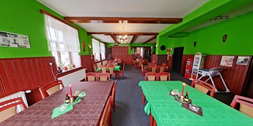 Étterem, motorest U KONĚ (motorest U KONE) in Prysk