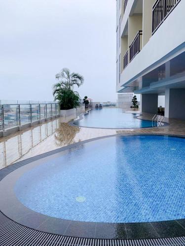 Swimming pool, Formosa Residence Apartment Master #30 in Batam Island