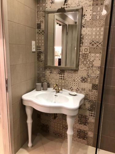 All In Apartman V. - image 2