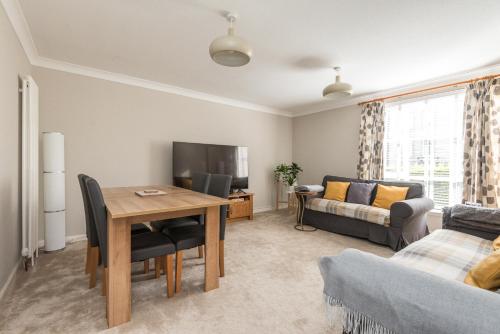 Cosy Roseburn Apartment, Edinburgh - 2 Bedrooms, FREE PARKING, Эдинбург (фото 4)