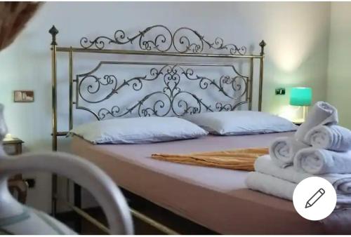  Ivos Family bedroom in 55011 Altopascio