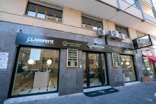 Vista exterior, P.C. Boutique H. Castel Nuovo, by ClaPa Group Dislocated Hospitality in Molo Beverello
