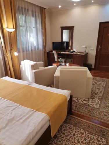 2 twin beds