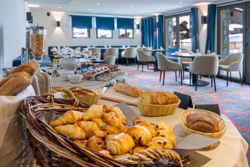 Food and beverages, Hotel L'Aigle du Montana by Les Etincelles in Tignes