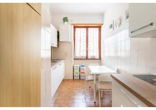 Tina's House - Bright and near Metro C, Rome (photo 7)