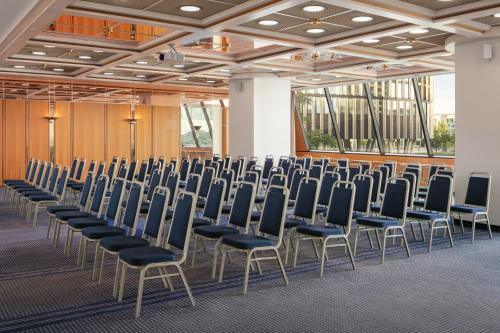 Panorama Hotel Prague - image 12