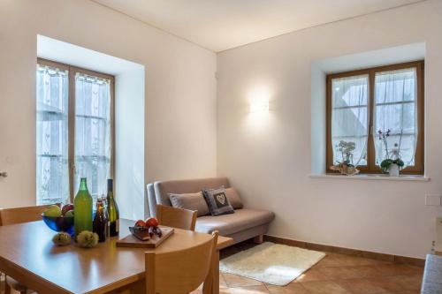 Linslhof Apt Terlaner - Apartment - Terlano