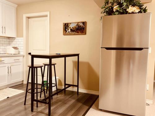 Scorpio House Langley ROOM A