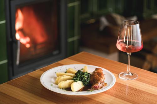 Ételek és italok, Skalni Mlyn Adrspach in Adrspach