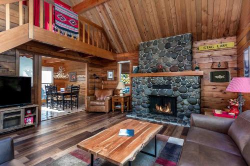 Dog Friendly, across from tubing/SHARC, Nectar bed, Sunriver (foto 8)