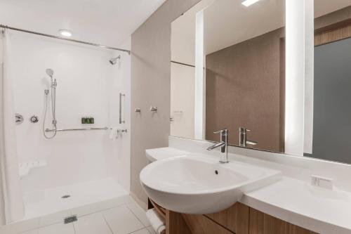 SpringHill Suites by Marriott Tallahassee North - image 3