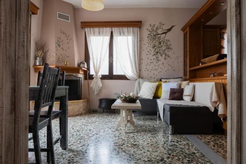 Άγρια Λούλουδα Κατοικία Ευτυχία (Αγρια Λουλουδα Κατοικια Ευτυχια) in 팀프리스토스