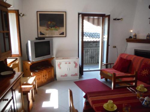Gravedona Village House - image 12
