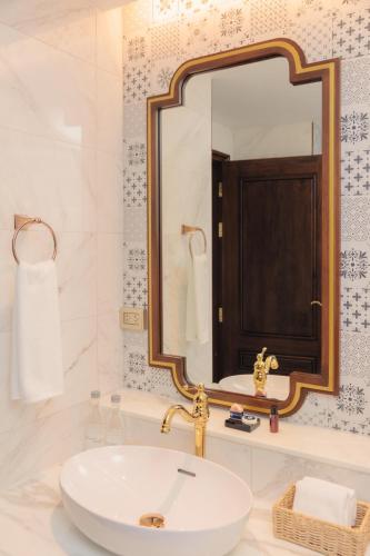 497379933 CHINO@NIMMAN Luxury Boutique Hotel
