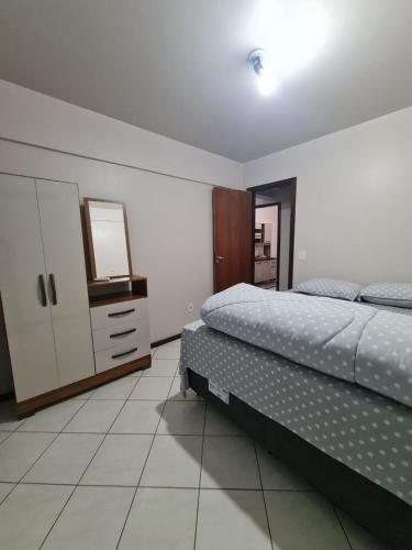 Apartamento com mobília nova 201!