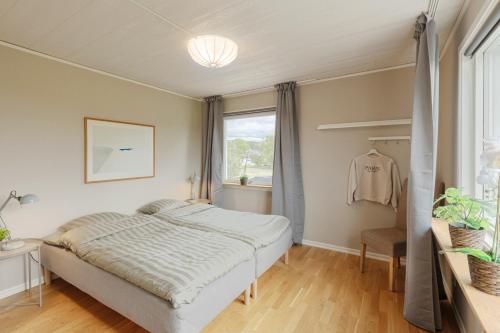 Comfortable guest rooms with fully equipped kitchen and cosy living room.