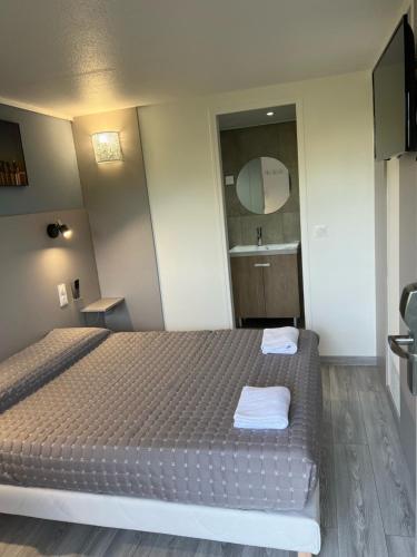 Fasthotel Roissy - Saint-Witz