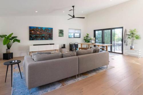 Stunning Modern Home in Hip Enclave near DT in Orlando, USA