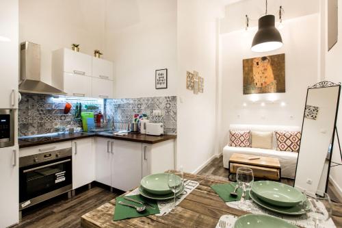 A Loft with History Room Type - Apartment