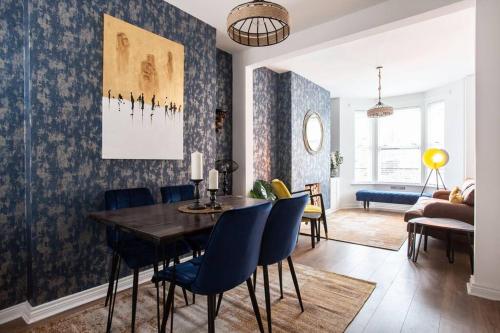 Luxurious 4-bed Townhouse In The Heart Of Belfast - Belfast