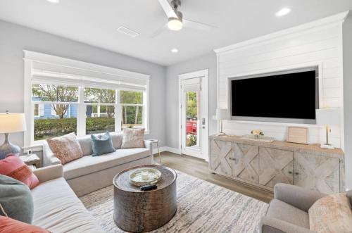 Scissortail at Treetop Scissortail at Treetop