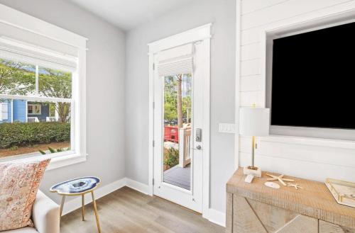 Scissortail at Treetop Scissortail at Treetop