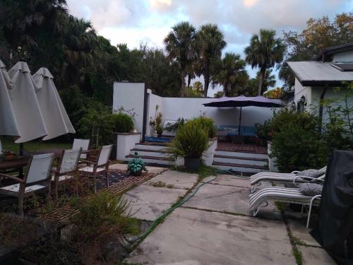 Naples' Hidden Gem in Νάπολη(Φλόριντα)