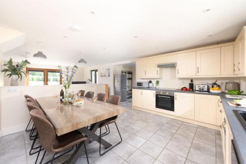 Robins Rest - Pets welcome - Free Parking - Backgarden - Perranzabuloe